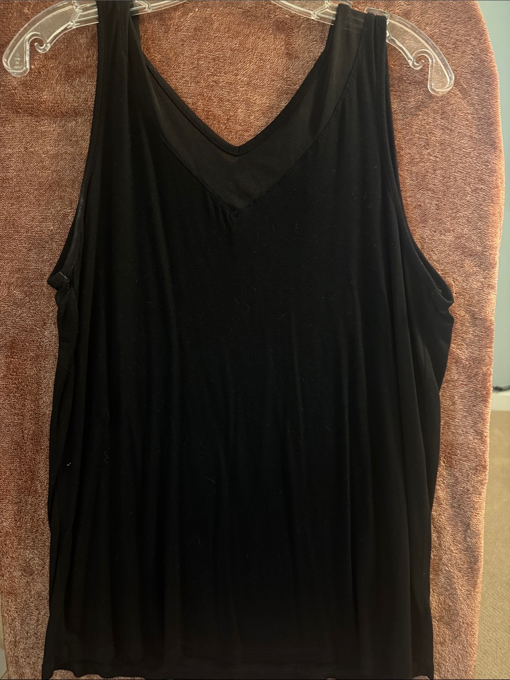 Tahari Black V-Neck Sleeveless Tank
